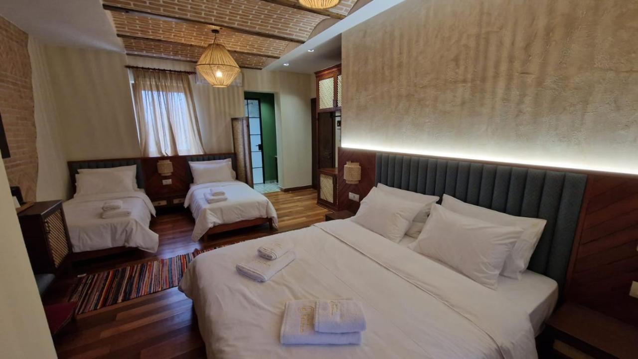 Hotel Bujtina Behram *
